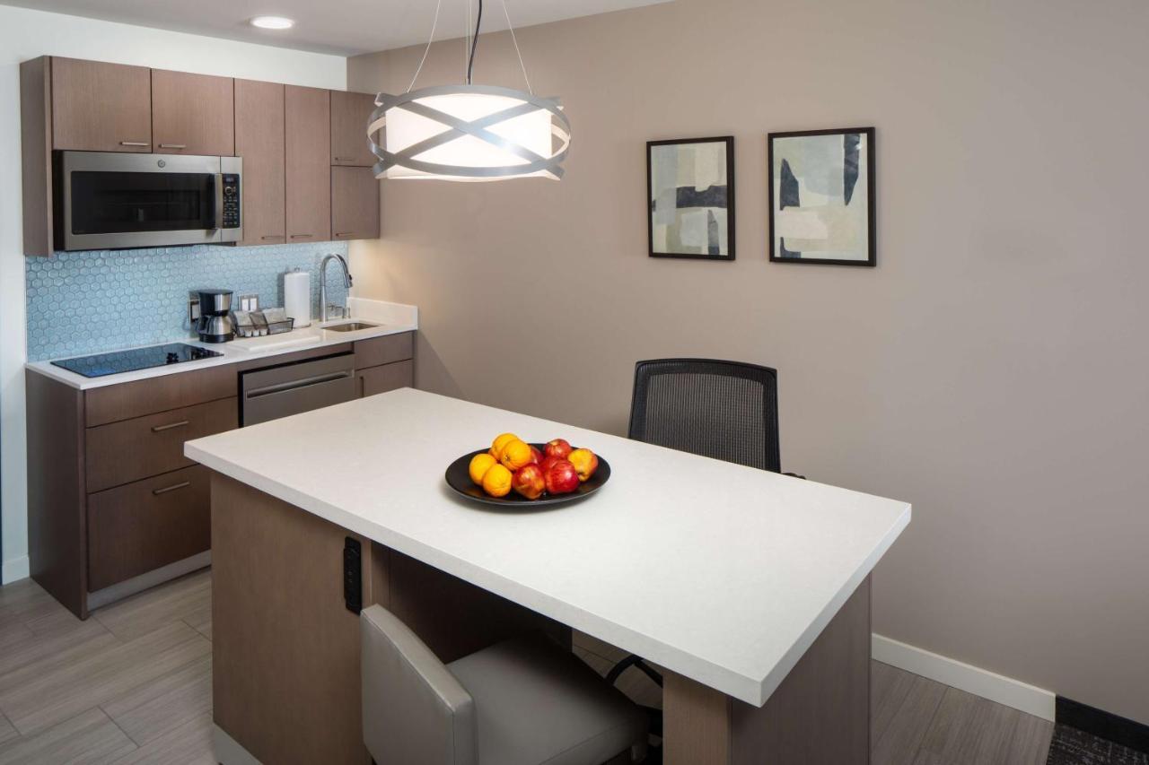 Hyatt House Vacaville Bagian luar foto