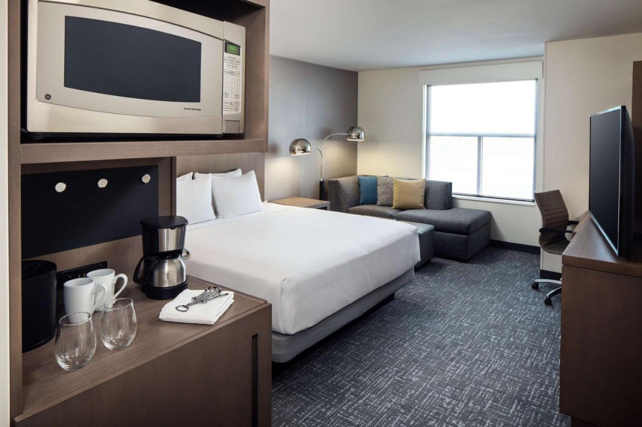 Hyatt House Vacaville Bagian luar foto